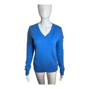 Tahari 100% cashmere Blue V-Neck Women's Sweater